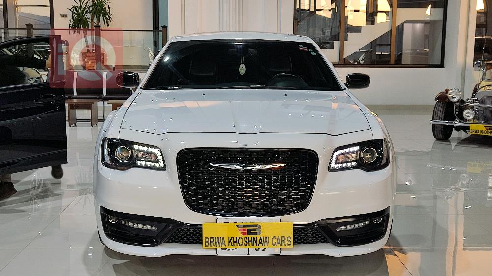 کرایسلەر 300